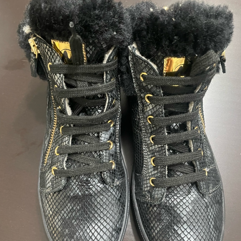 Naturino Black and Gold Kids' Boots